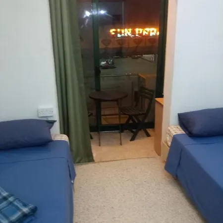 Bugibba Front Butts Inn Bed Sit 게스트하우스 *