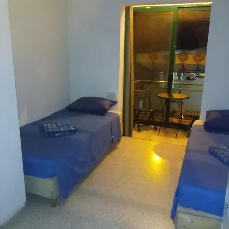 게스트하우스 Bugibba Front Butts Inn Bed Sit 세인트폴스베이